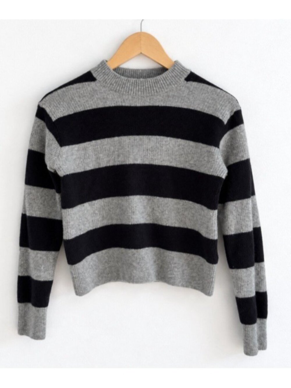 Uniqlo Comptoir des Cotonniers 100% Wool Striped Crew Neck Sweater Gray Navy XL